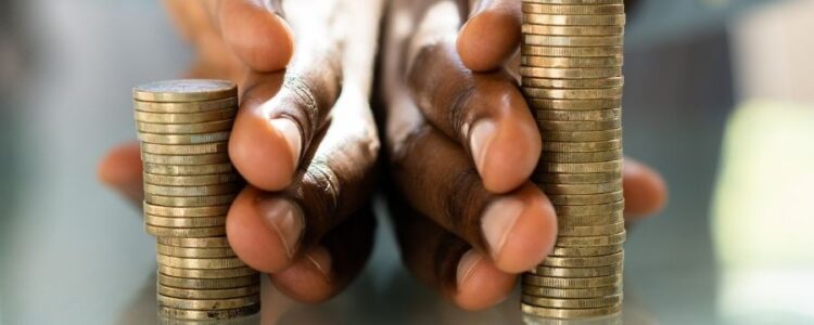 הבעל הרוויח בפוקר אונליין (במהלך גירושין) – כיצד זה השפיע על הגירושין?